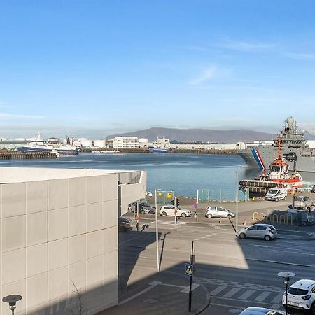 Modern Downtown Apartment - Harbour View Reykjavik Luaran gambar