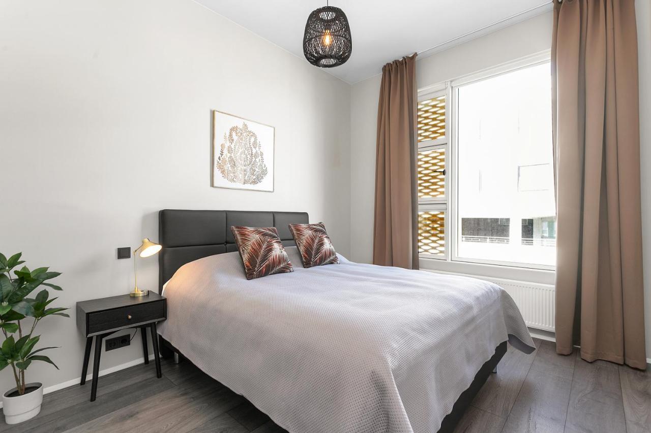 Modern Downtown Apartment - Harbour View Reykjavik Luaran gambar